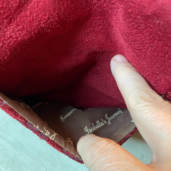 NWT Isabella’s Journey red tapestry bag - Picture 9 of 15